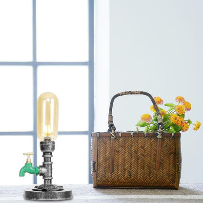 Lampe de table élégante en verre transparent avec abat-jour