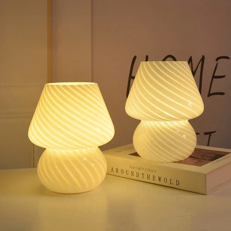 Lampe de table élégante en verre transparente