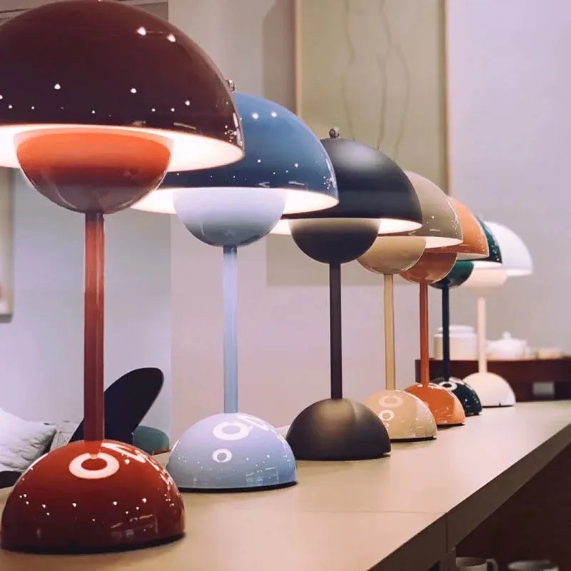 Lampe de table élégante à éclairage LED forme champignon